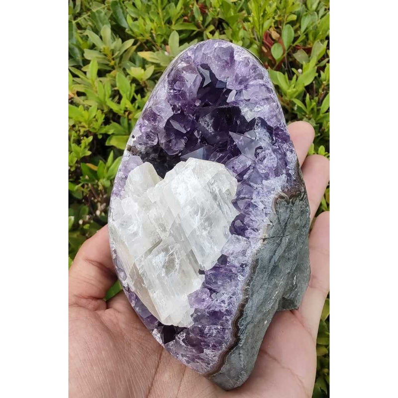 Capela de Ametista com Calcita